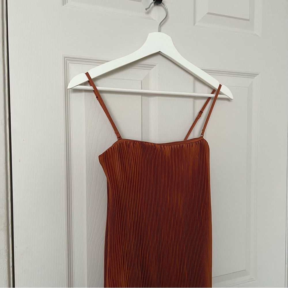Abercrombie & Fitch Strapless Pleat Release Giselle Midi Dress - Picture 3 of 9